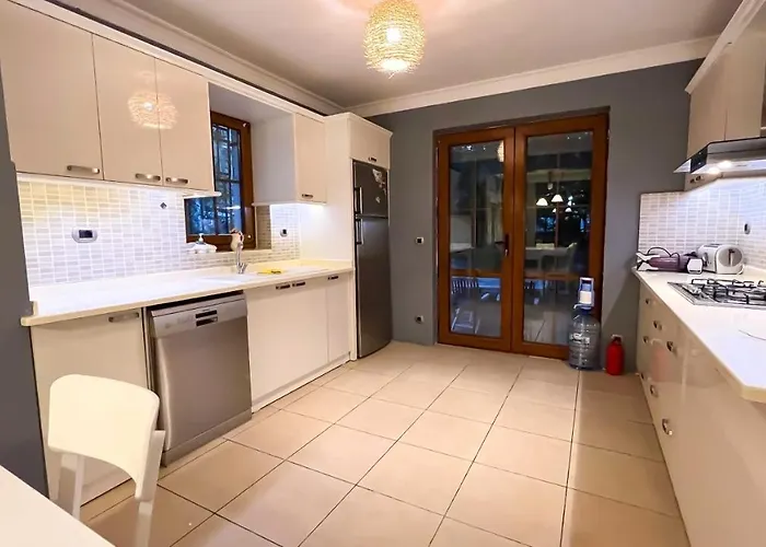 Cem Luxury - Private Pool - Oludeniz, Vila